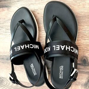 Michael Kors Black Leather Sandal
Womens Size 8M